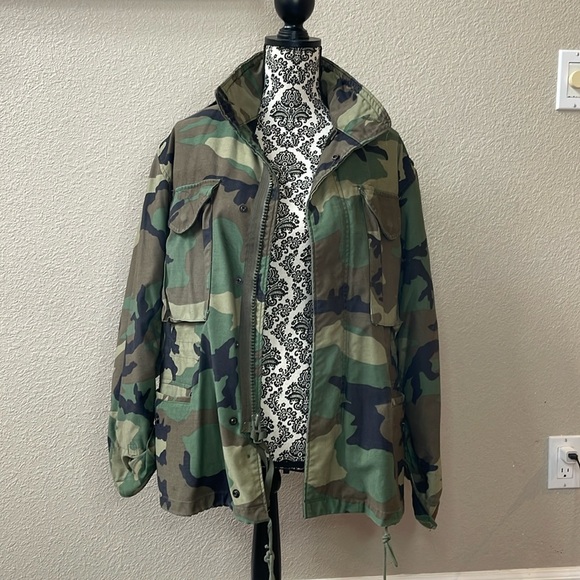 Military ECWCS Cold Weather ParkaWoodland CamouflageSMALL XSHORT